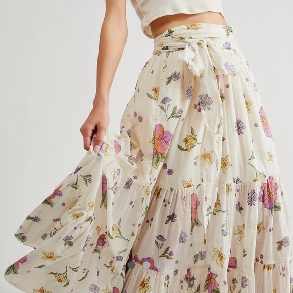 Luna Floral Print Convertible Maxi In Ivory Combo - Picture 11 of 13